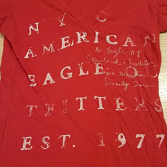 AE Red Graphic Tee Short Sleeves - Picture 2 of 3